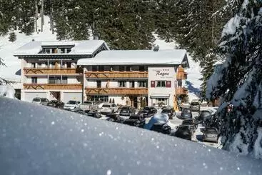 ホテル Garni Ragaz