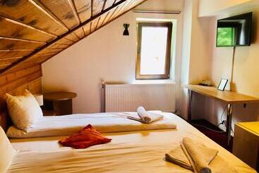 Pensiune & Restaurant Kalinder