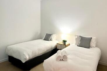 游客公寓 Readyset Apartments At Midtown