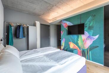 민박 Oleeva Garda Living Adults Only