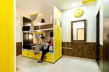 ホテル The Hosteller Agra