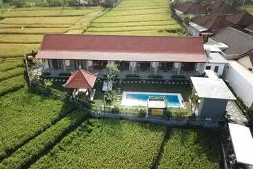 פנסיון Rara Guesthouse By Bukit Vista