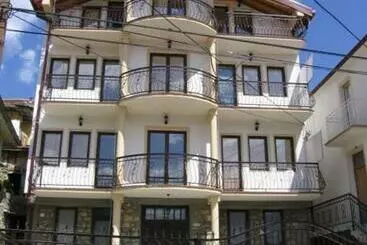 پانسیون Villa La Kola Krusevo