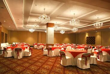 호텔 Ramada By Wyndham Jamshedpur