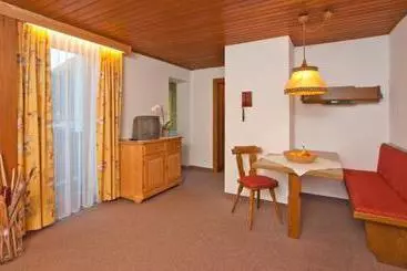 Отель Tirolerhof