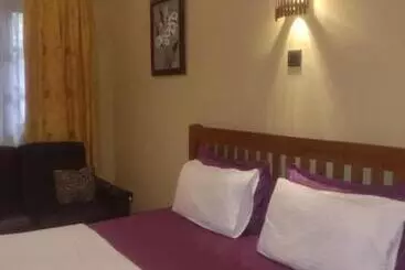 تختخواب و صبحانه Lily Bank Cottage