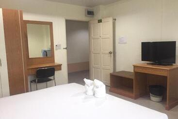 酒店 Surin Mansion