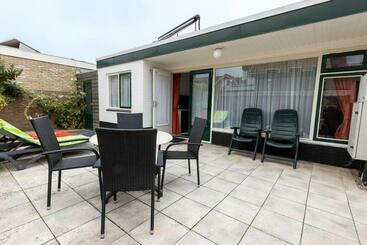 דירות לתיירים 2b Nieuwe Vakantie Woning Met Terras