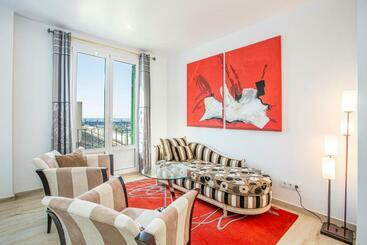 관광객 아파트 Place De La Mairie