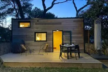 ツーリストアパートメント Tiny House La Farigoule