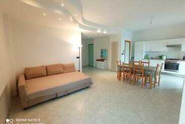 Tourist flats Alloggio Fronte Mare E Vista Castello