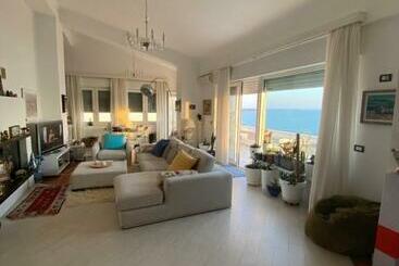 游客公寓 Aloe Apartment