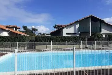 Vakantie-appartementen Villa Patio Pour 6 Avec Piscine Et Parking Privé, à 2000m Des Plages De Capbreton Fr 1 239 748