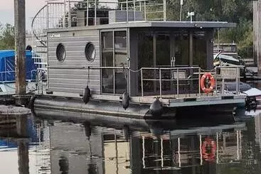 Apartamenty turystyczne Hausboot Lucky