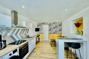 Turist apartmanları Le Belloc Suberbe Appartement T1 Bis Au Calme Terrasse Vue Jardin