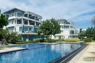 Ferienwohnungen Trincomalee Ocean Front Condos