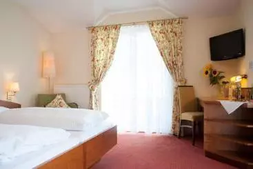 ホテル Gasthof Der Jägerwirt