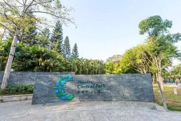 בית מלון כפרי Hanting Shenzhen Huaqiang Center Park