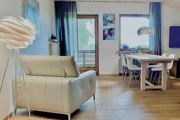 Turistihuoneistot Ferienwohnung Chiemseealpenblick