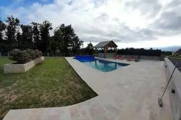 Turistihuoneistot Superbe Appartement Au Calme