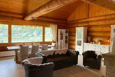 Turistihuoneistot Traumhaftes Blockhaus Am Rhein