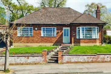 דירות לתיירים Fairview Cottage Watford