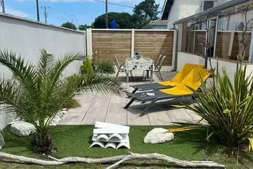 ツーリストアパートメント Maison Terrasse Jardin Sans Vis à Vis Parking Animaux Acceptes