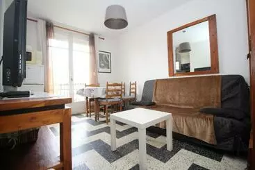 ツーリストアパートメント Coq07   Appartement 2 Pieces A Quelques Pas De La Plage
