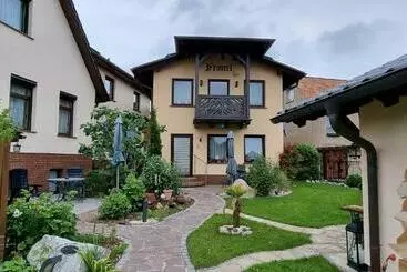 ツーリストアパートメント Ferienwohnung Franzi