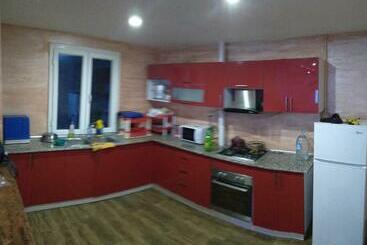 آپارتمان‌های توریست‌ها Karim