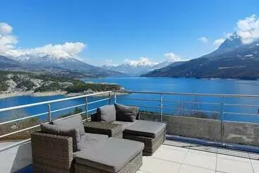 Turistihuoneistot Leparadisachorges