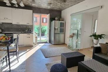 آپارتمان‌های توریست‌ها Lovely Apartment Bergamo