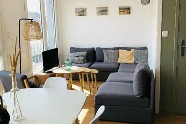 ツーリストアパートメント Appartement C 2 Chambres Très Lumineux