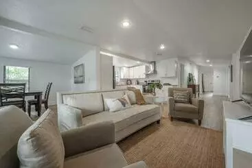 آپارتمان‌های توریست‌ها Seminole Heights Beauty