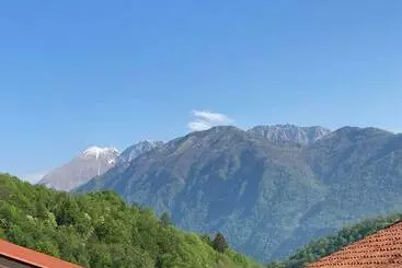 آپارتمانهای توریستها Počitniška Hiša Jeuan