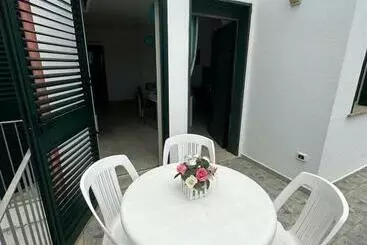 Appartamenti turistici Casa Leukos Salento   Con Terrazza Privata