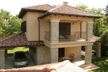 Ferienwohnungen Mediterrán Villa Zamárdi