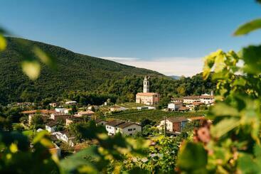 ツーリストアパートメント Romantica Casetta Famigliare Ticinese Nel Nucleo