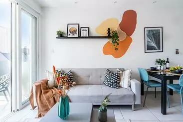 آپارتمان‌های توریست‌ها Made With Love 1 Br Apt By Finikoudes Beach