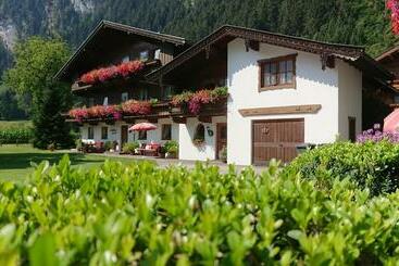 Apartamentos turísticos Landhaus Gredler