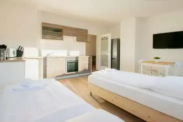Turistihuoneistot T&k Apartments   Studio Apartments   22 Min Messe Dus & Airport Dus