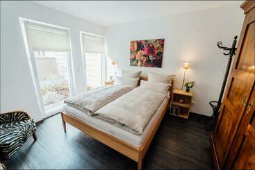 شقق خاصة سياحية Weinreisedomizil Mit Eigenem Garten Und Parkplatz