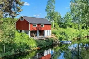 Apartamenty turystyczne Amazing Home In Torsby With House Sea View