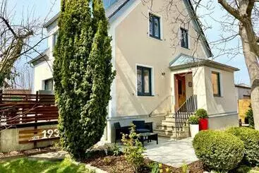 Turistihuoneistot The Villetta