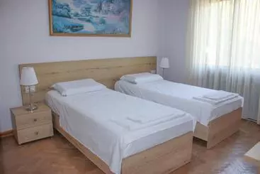 ツーリストアパートメント Ballo Apartments