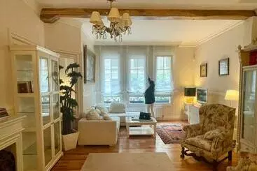 ツーリストアパートメント Casa Abandoibarra