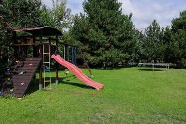 ツーリストアパートメント Szőlősgyörök Kun Apartment With 3 Bedrooms On 92 In