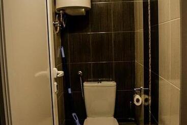 ツーリストアパートメント булевард „демокрация“ апартамент златна рибка