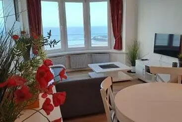 Turistihuoneistot Appartement Met Prachtig Zicht Op Zee