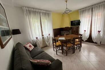 شقق خاصة سياحية La Casa Di Guglielmo